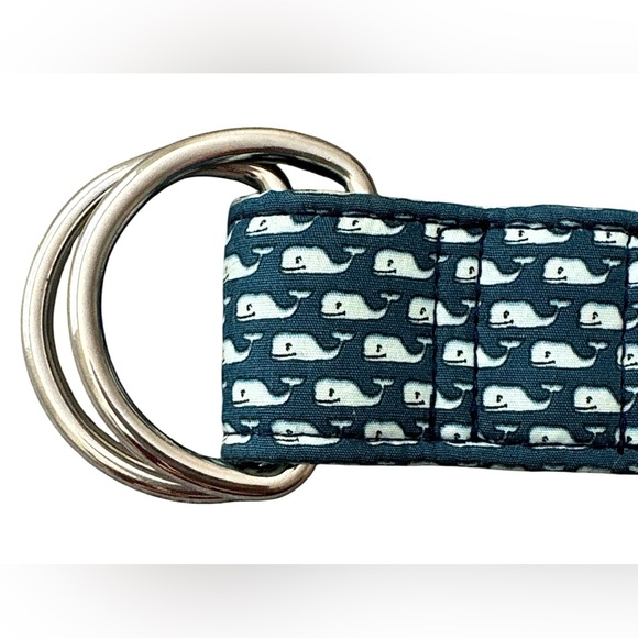 Vineyard Vines Navy Whale Pattern Belt - Picture 2 of 4